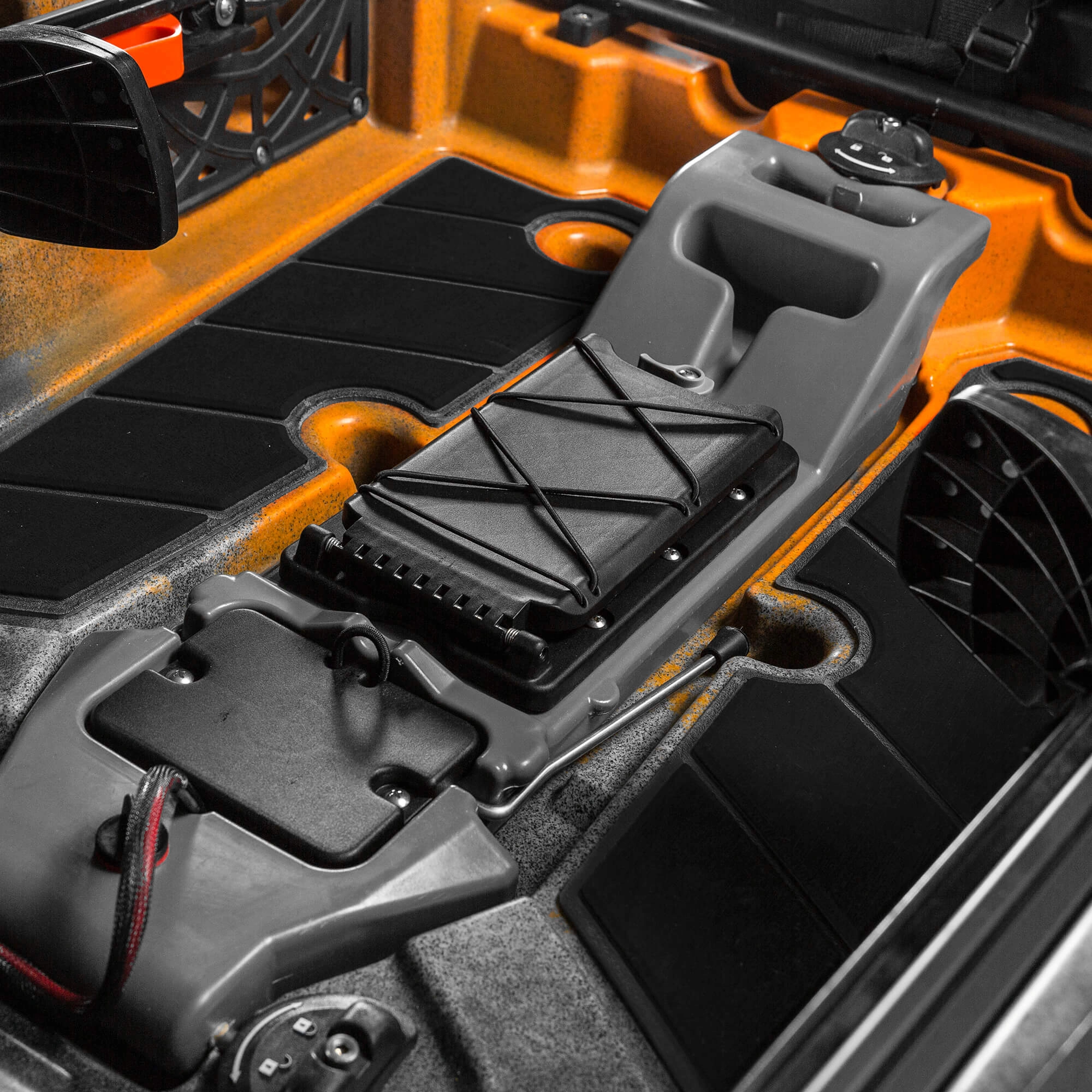 Sportsman 106 Powered by MINN KOTA - Image 10