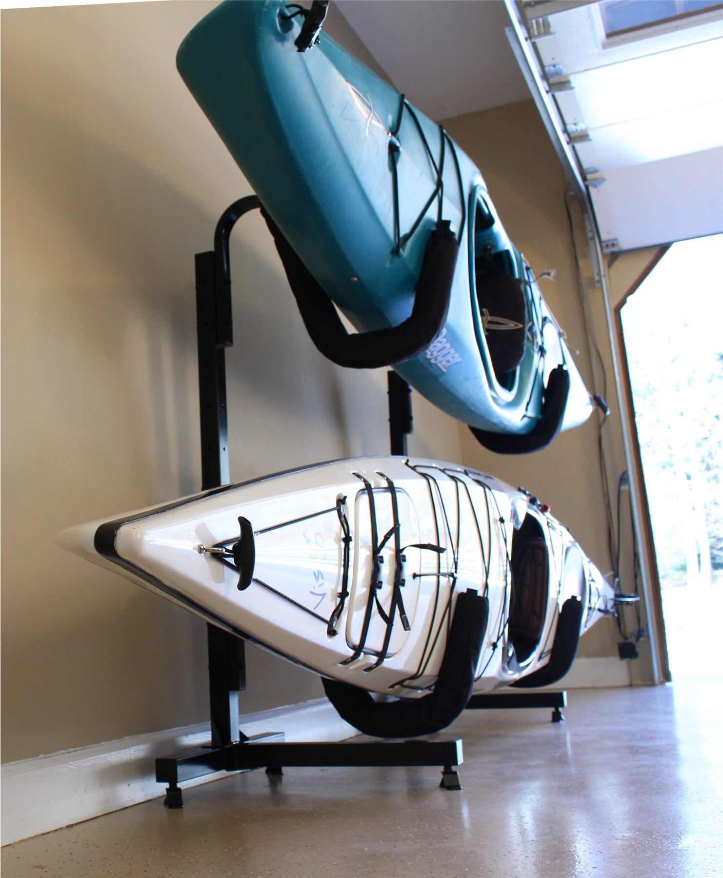 Suspenz TieYak SUP / Kayak Z-Rack – Professional High-Capacity Storage 4 Suspenz TieYak SUP / Kayak Z-Rack – Professional High-Capacity Storage Suspenz TieYak® SUP / Kayak Z-Rack – Professional High-Capacity Storage